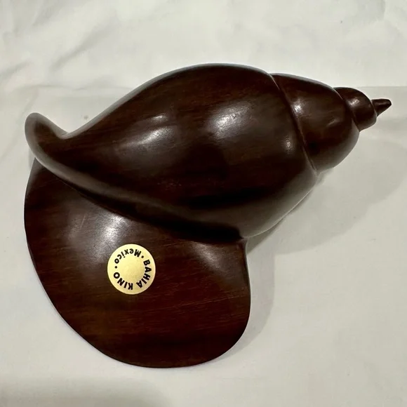Vintage Seri Desert Ironwood Conch Shell Carving - Picture 4 of 8